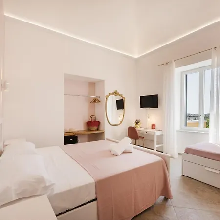 Caterina Bed & Breakfast 4*